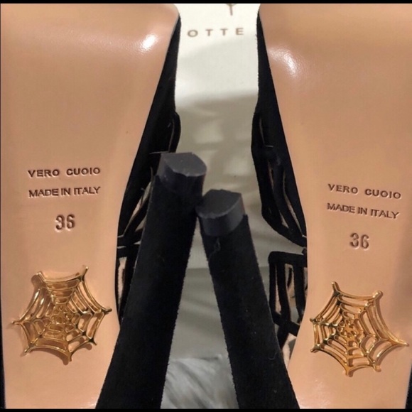 🕷CHARLOTTE OLYMPIA 🕷 - Picture 7 of 9